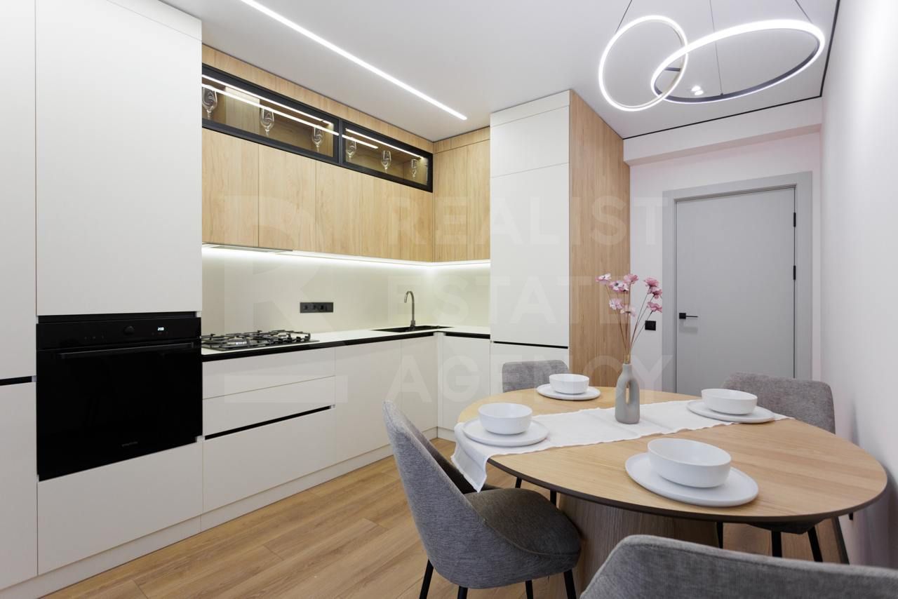 Vânzare, apartament, 3 camere, strada Ion Buzdugan, Buiucani - Poză 1