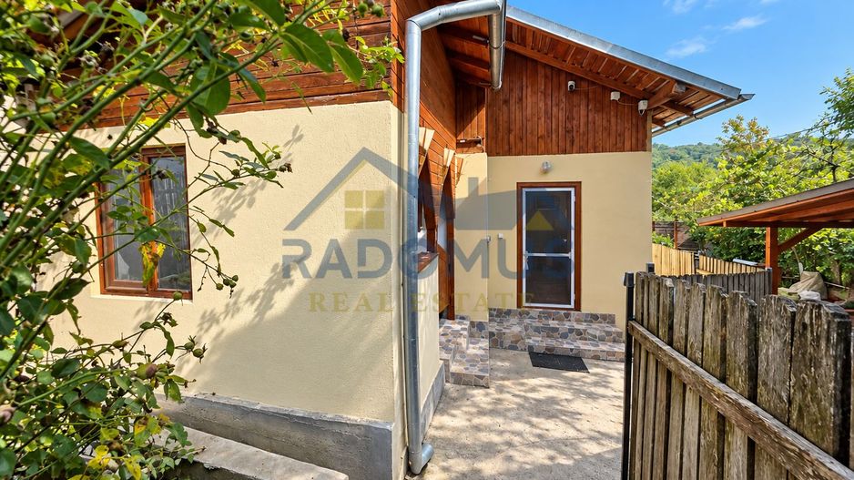 Casă cu 3 camere, anexe și livadă – Lopatnița, Șoimari - Poză 13