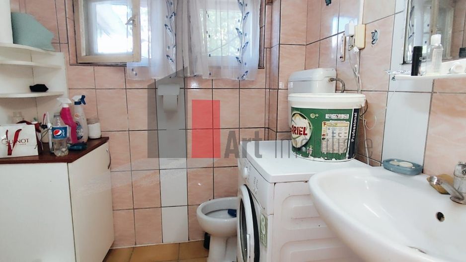 Casa de vanzare + teren in zona Jiului (Bucurestii Noi) - Poză 31