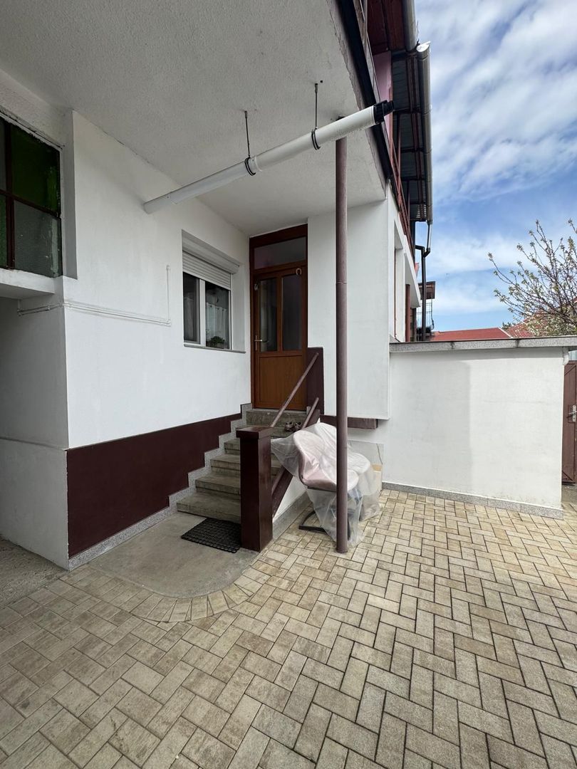 Casa P+E cu teren ULTRACENTRAL - Poză 10