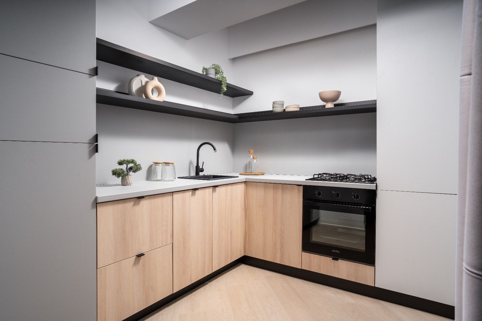 Studio Complet Mobilat & Utilat – Cortina North | Investitie ideala - Poză 5