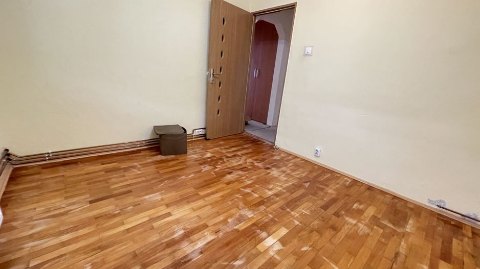 Apartament cu trei camere în bloc izolat -zona Aradului - Poză 19