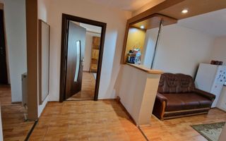 Apartament 3 camere decomandat  zona Big Nou etaj 3/4 - Poză 2