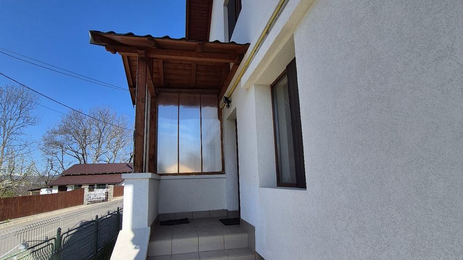 Vila Cornu-Prahova complet mobilata/utilata '' 350 mp + teren 500 mp'' - Poză 34