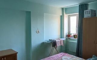 Apartament cu 3 camere de vânzare în zona Zorilor - Poză 3
