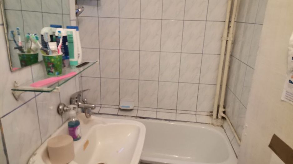 Inchiriere apartament 2 camere, nedecomandat, Trivale - Poză 4