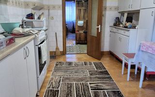 Apartament cu 3 camere de vazare in Cugir - Poză 5