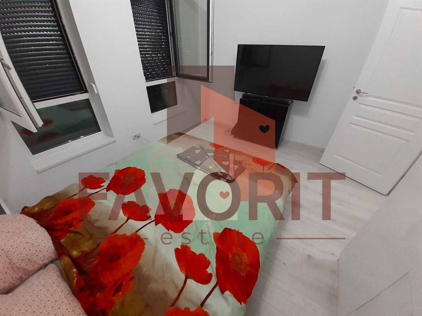 2 locuri de parcare.  Mobilat si utilat. Disponibil imediat. - Poză 5