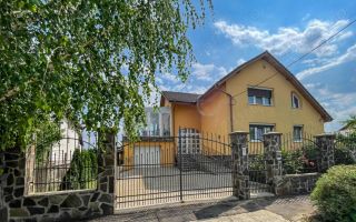 Casă 412 mp teren 1700 mp, zona Bercu Rosu. - Poză 1