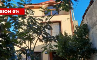 Coiciu | Vila cu toate facilitățile necesare și localizare excelentă! - Poză 1