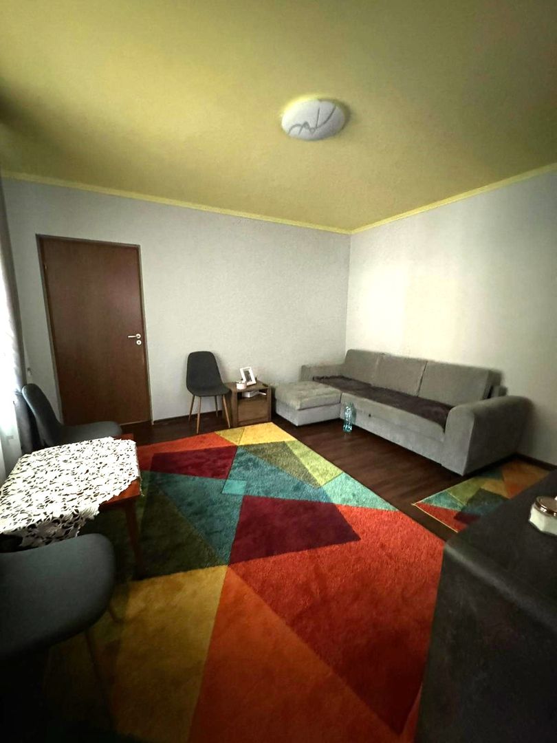 Casă / Vilă cu 5 camere de vânzare în zona Someseni - Poză 3