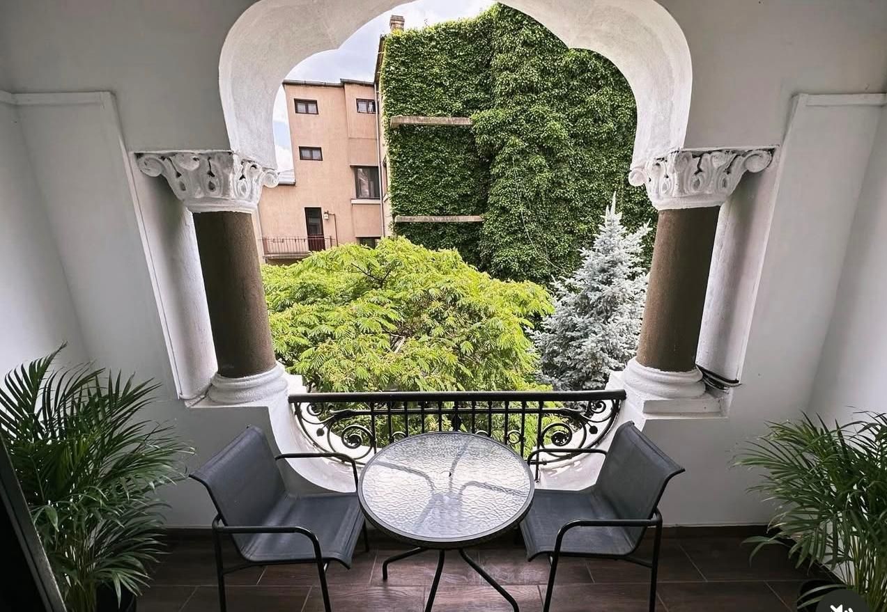 Refined Elegance Meets Urban Functionality in the Heart of Bucharest - Poză 7