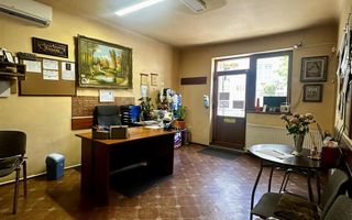 Spatiu comercial cu parcare magazinul Crisul - Poză 3