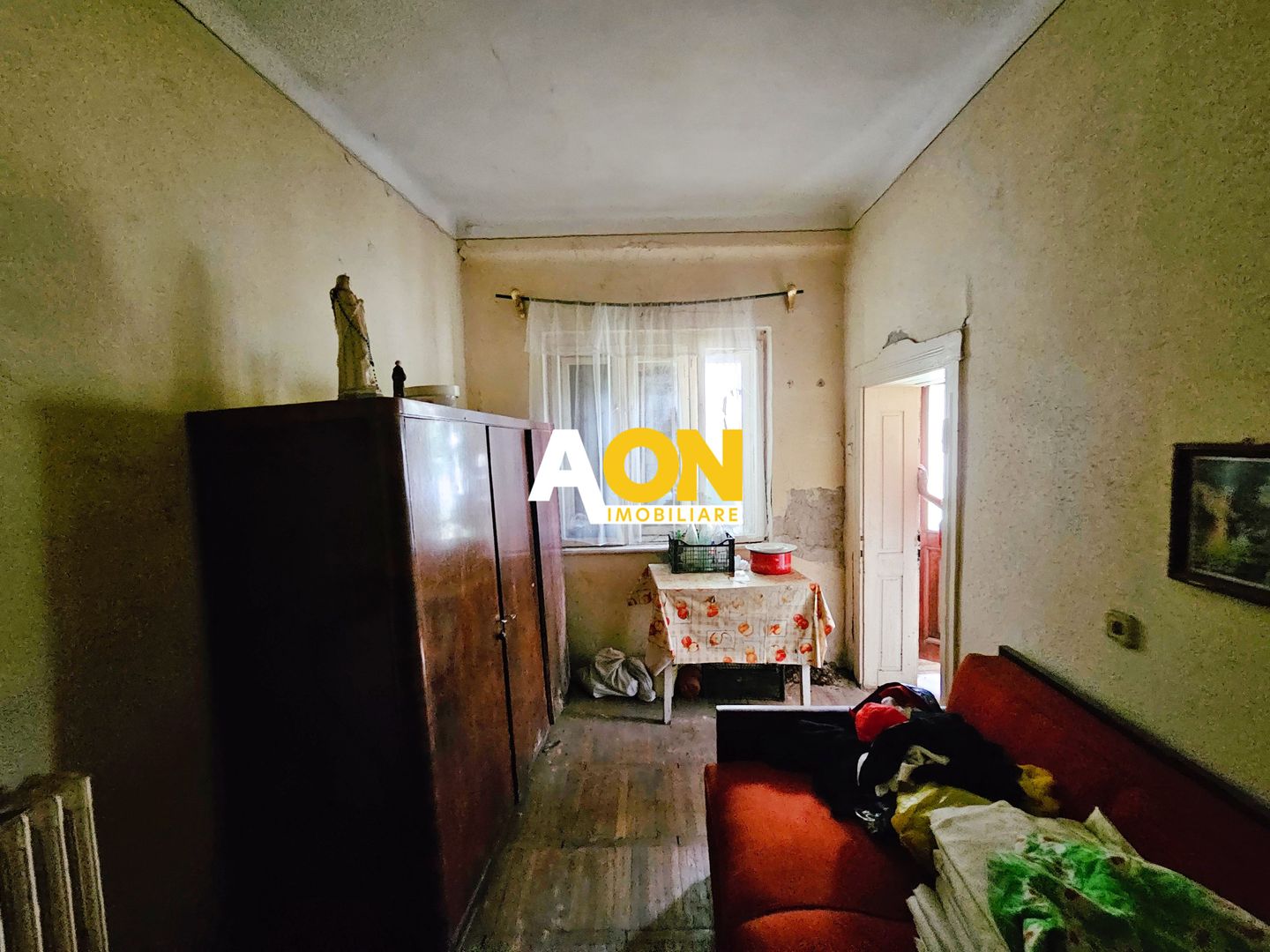 Casa veche, 5 camere, 287 mp teren, zona Prefectura. Necesita renovare - Poză 16