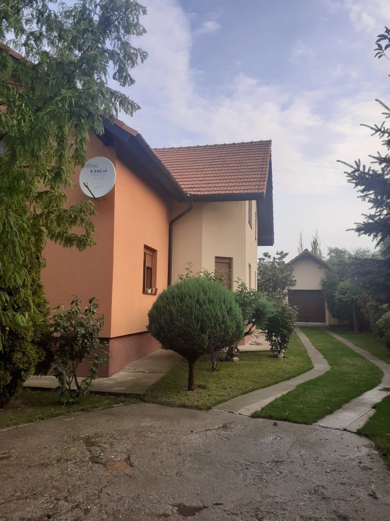 BRASADAS vinde casa cu 6 camere si teren 1200mp în Amati. - Poză 1
