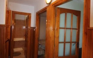 3 camere, centrala proprie, boxa la subsol, garaj - Poză 18