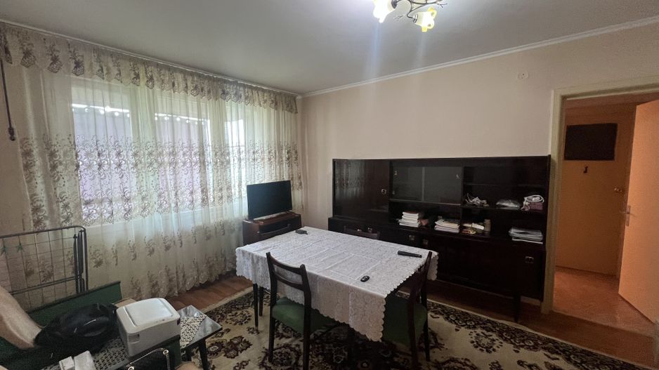 vand apartament 2 camere zona Kiseleff, etaj 3, gaz pe scara - Poză 1