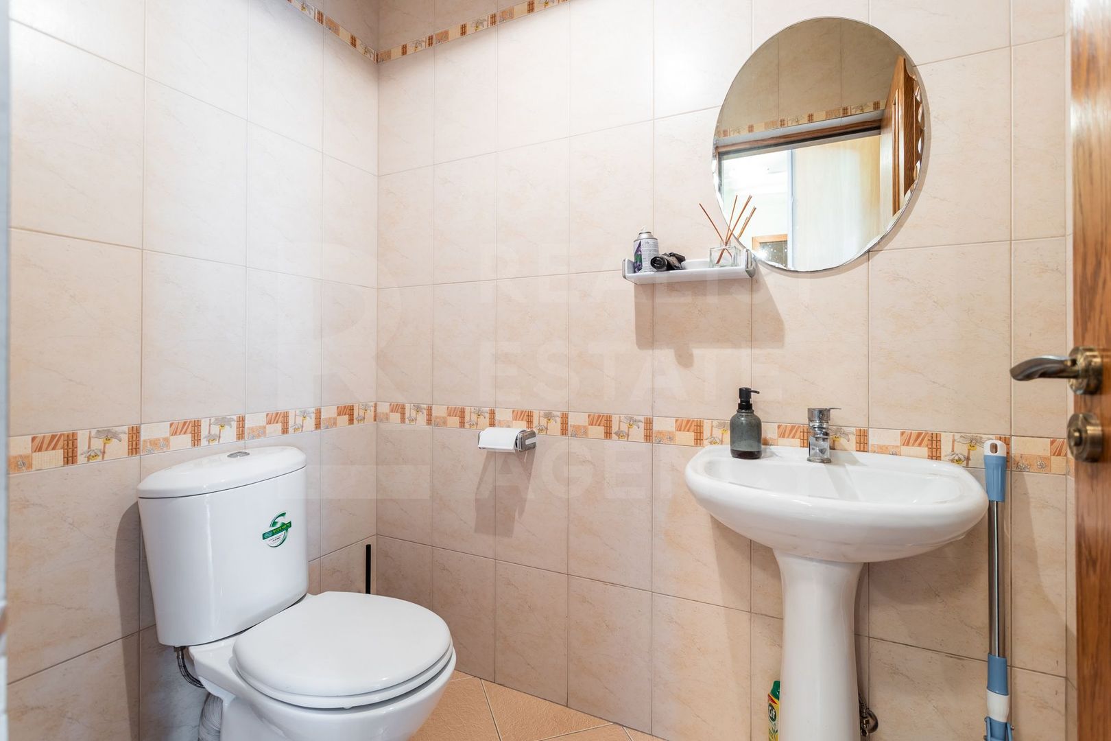 Vânzare, casă, 5 camere, str. Gura Văii, sect. Riscani - Poză 25