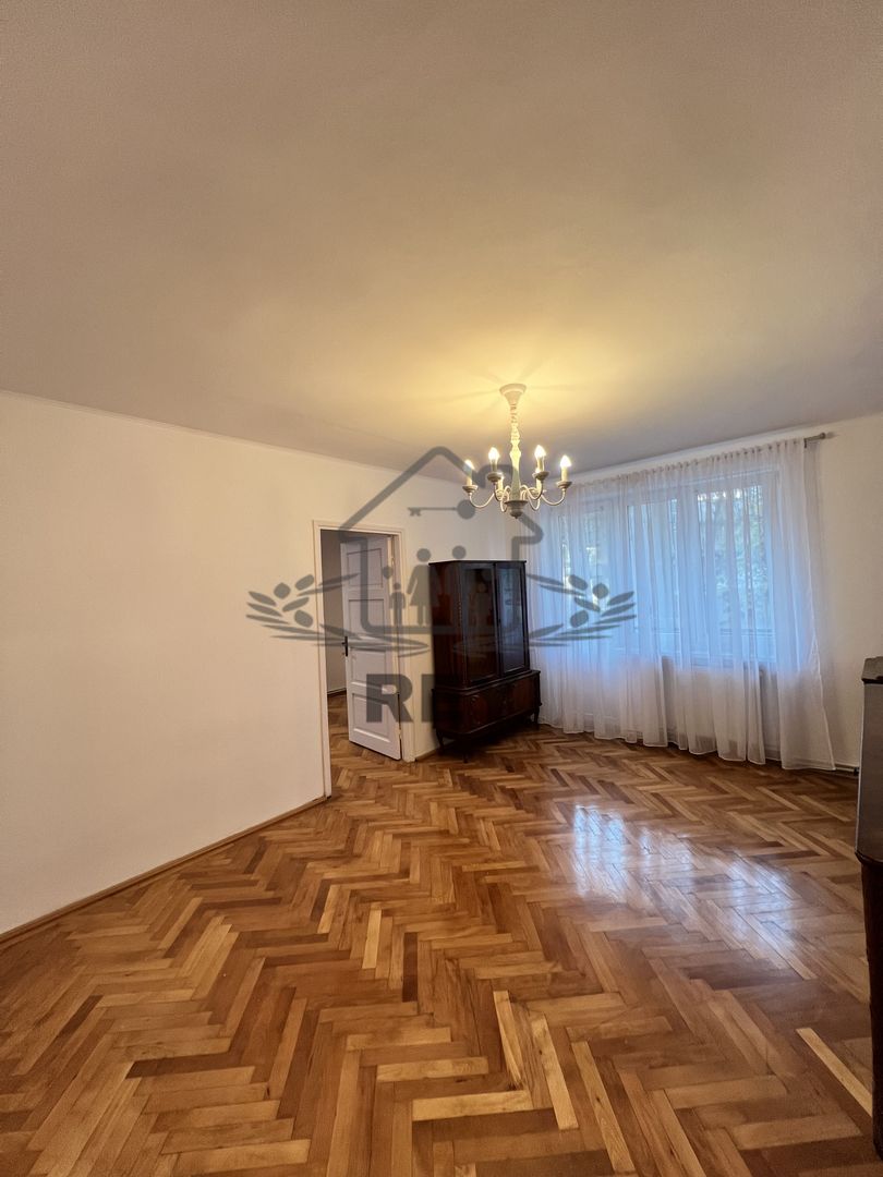 Apartament 3 camere – Etaj 1 | Zona CEC - Poză 9