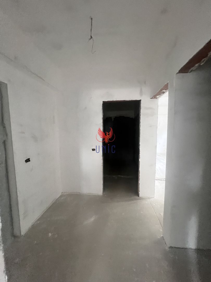 apartament bliateral, decomandat, zona centrala - Poză 7