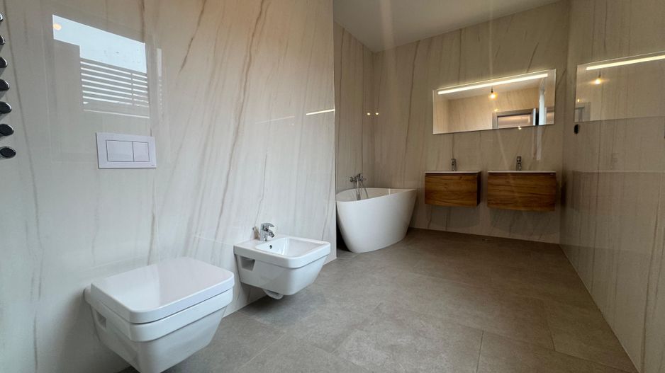 3 camere PREMIUM| 99.7 MP + 9.35 MP terasa - Poză 16