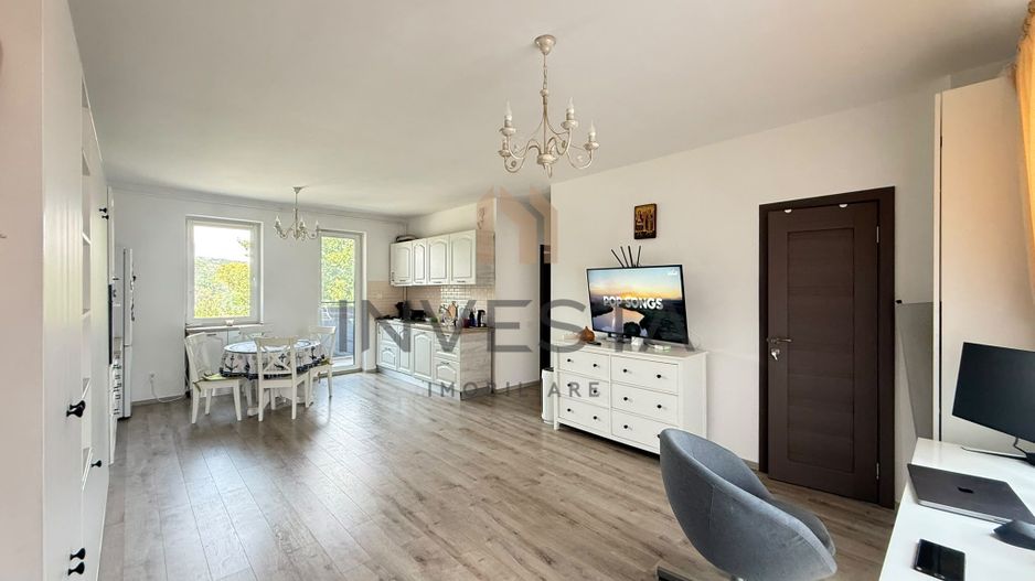 Apartament 3 camerere etajul 1. Imobil nou 2 parcari subterane incluse - Poză 2