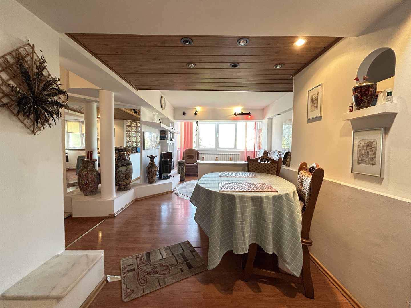 Apartament 3 camere Tomis Nord - 2 gr sanitare - centrala termica - Poză 2