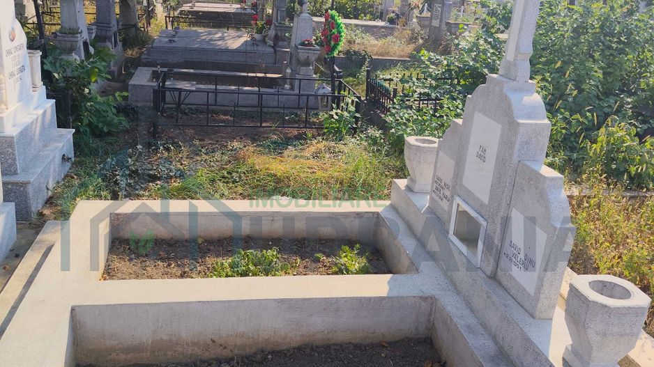 Criptă cu 4 locuri în Cimitirul Buna Vestire, Iași - Poză 2