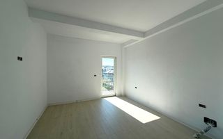 Apartament cu 3 camere - etaj intermediar - Giroc - Poză 5
