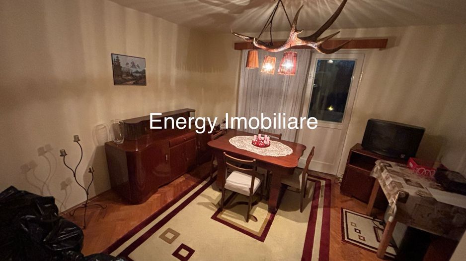 Apartament cu 3 camere, zona Dâmbul Pietros - Poză 1
