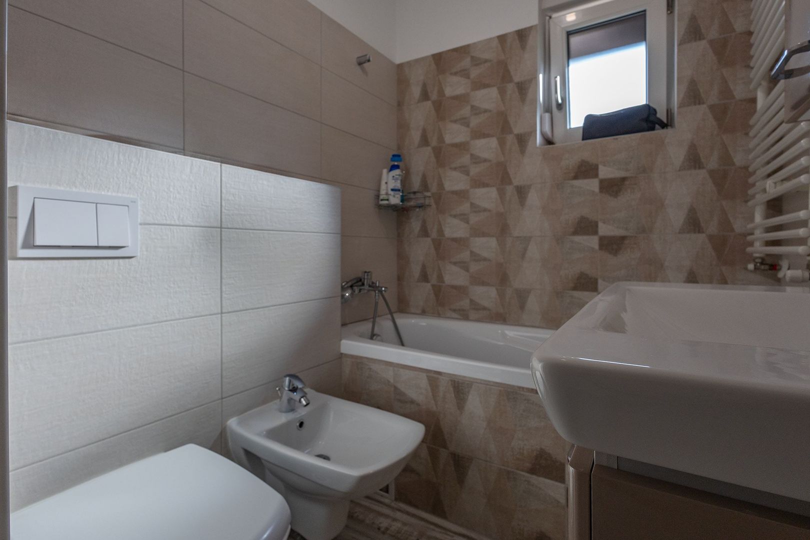 De Vanzare | Vila Lux | Teren 1000 mp | 226mp utili | 3 Bai | Garaj - Poză 15