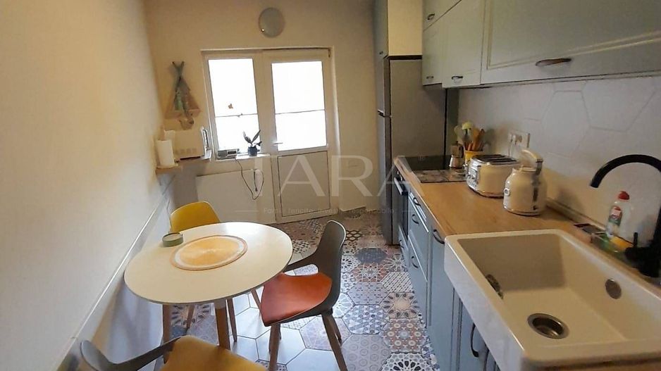 Apartament spațios, 3 camere funcționale, 2 balcoane. - Poză 2