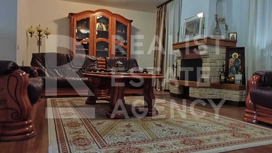 Vilă individuală 430 mp utili, teren 2.000 mp, panouri solare - Poză 12