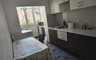 aartament de 3 camere de inchiriat - Poză 2
