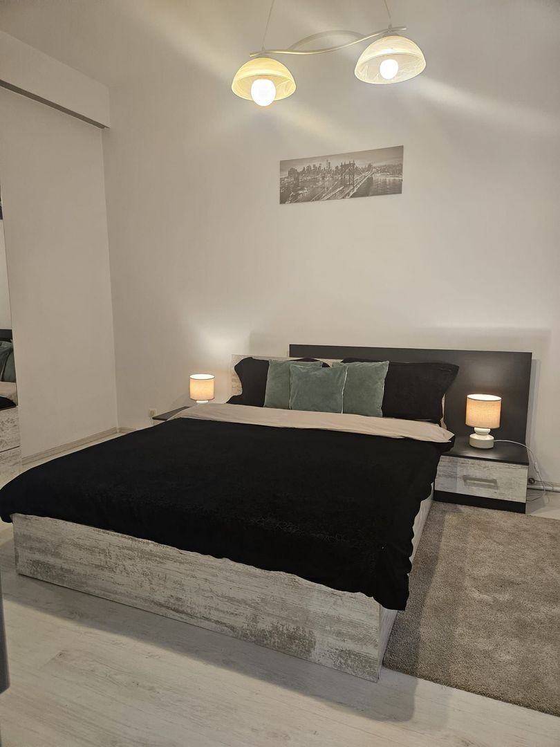 Inchirere apartament 2 camere -  Piata Romana - Poză 4