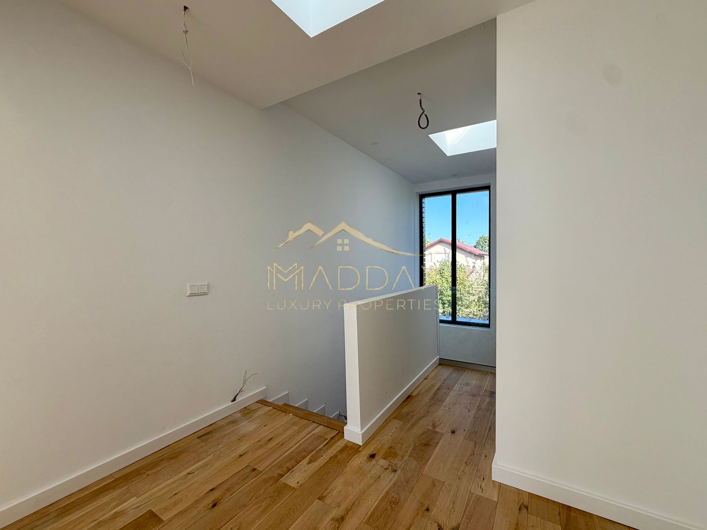 Vila Mediteraneana P+1E // 5 camere / 136 mp utili /garaj / Tunari - Poză 54