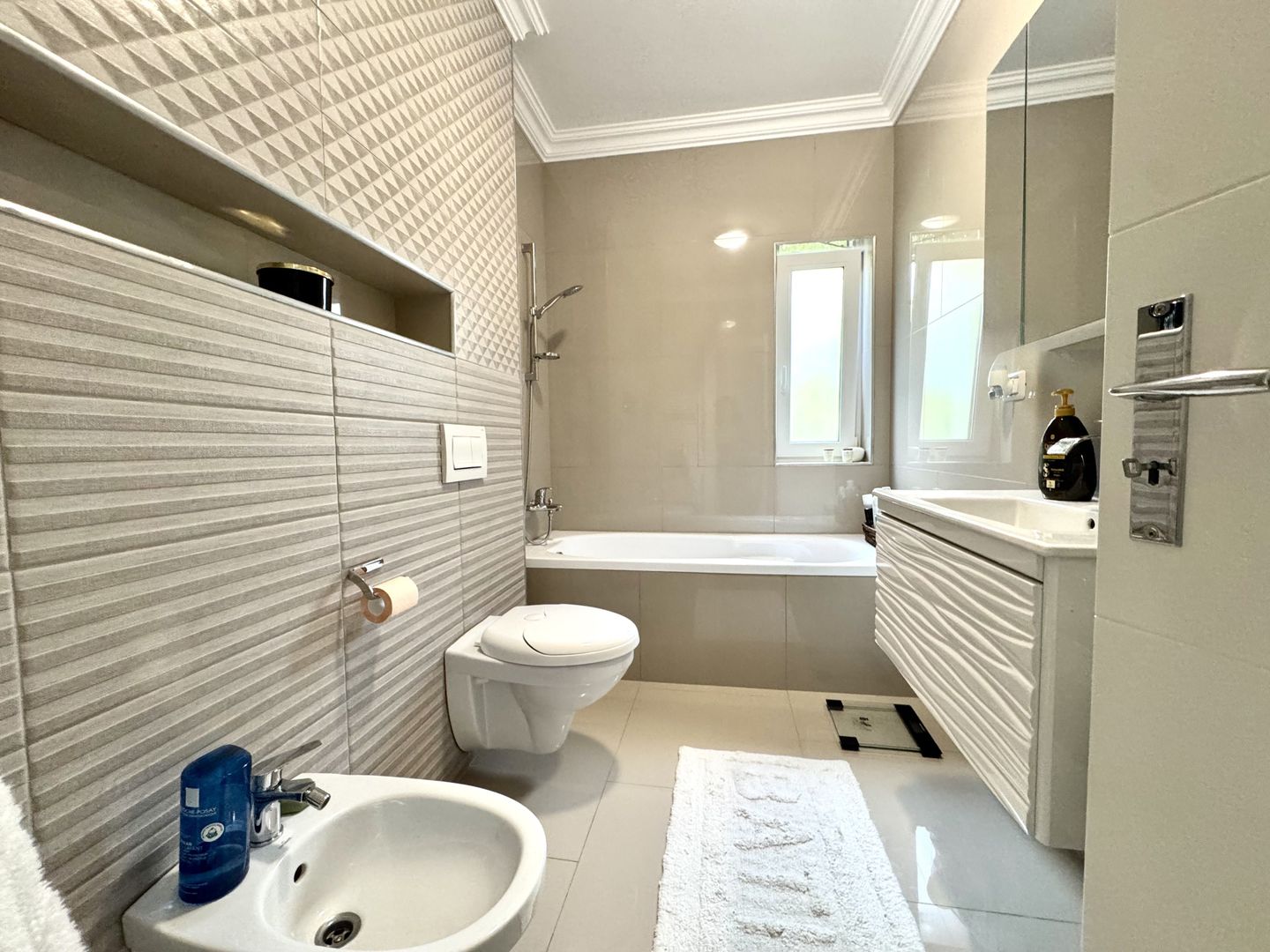 Duplex modern -  confort, eficiență și independență energeticǎ - Poză 28