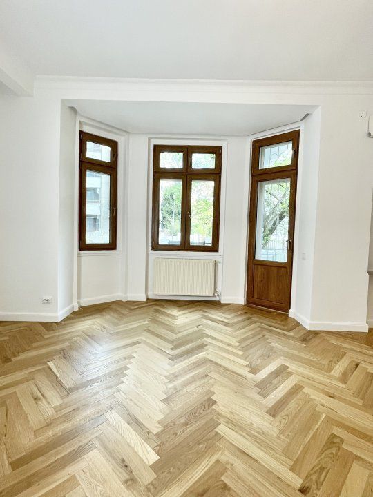 Apartament in vila / 4 camere decomandat / Gradina Icoanei / Dacia - Poză 2