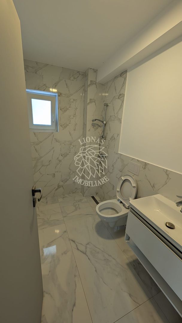 Spatiu de Birou Nou 36 mp-balcon 7 mp-Zona Han - Poză 4