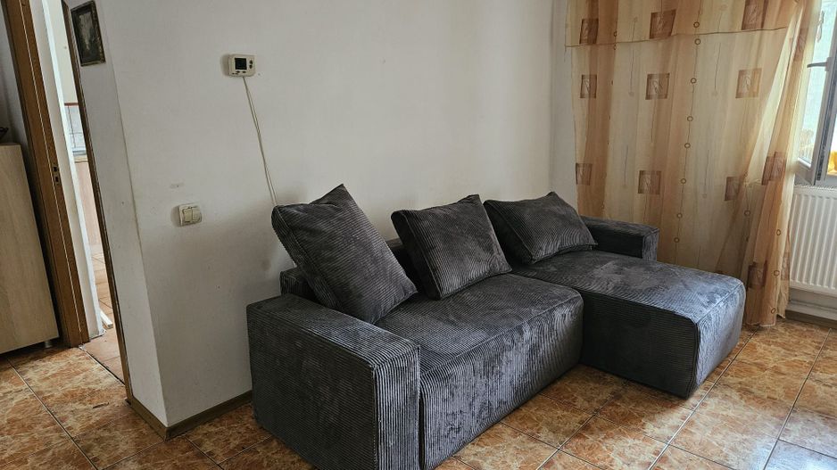 Inchiriere apartament 2 camere, Gavana zona Piata, stradal - Poză 2
