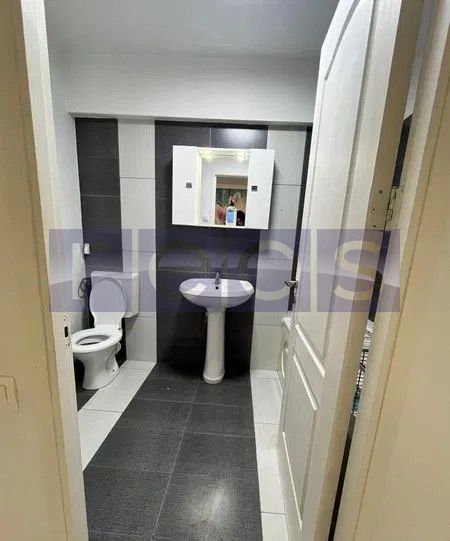 VANZARE 3 CAMERE TITAN | BLOC NOU 2009 | CENTRALA PROPRIE | - Poză 3