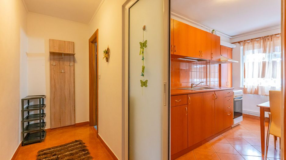 Garsonieră de 32 mp cu bucătărie separată, parter,  zona Piața Astra - Poză 5