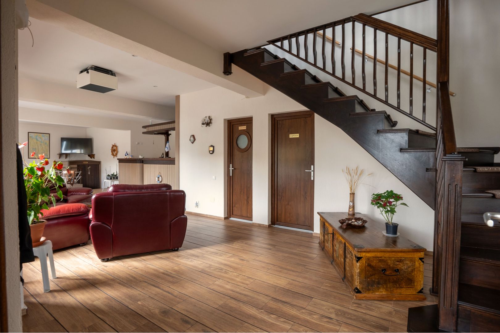 Vila in stil Marinaresc I Bran I Brasov - Poză 4