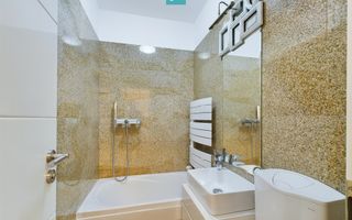 Vilă de lux cu două locuințe, în Dumbrăvița – Locație Excelentă! - Poză 35