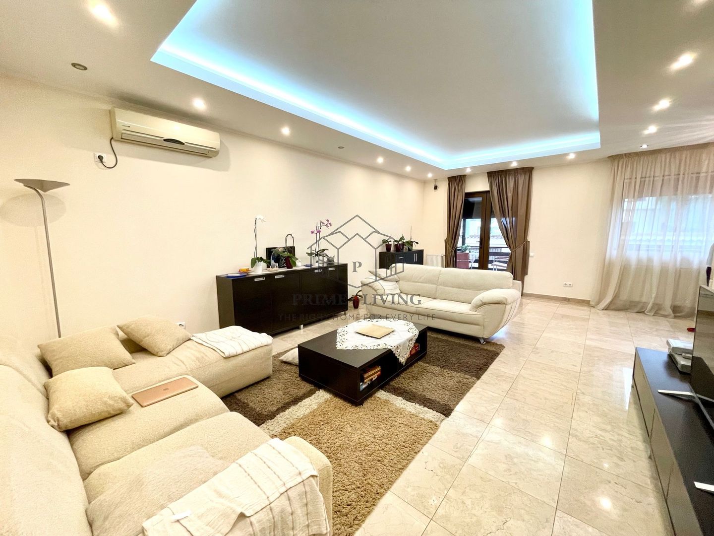 VILA CU 6 CAMERE LA INCHIRIERE IN ZONA PIPERA - Poză 2