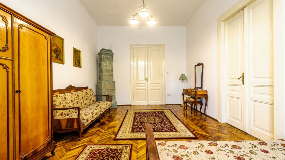 Apartament cu 4 camere zonă ultracentrală - Poză 10