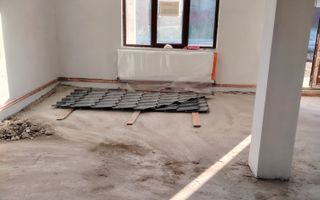 Vilă semifinisată de vânzare str. Remetea 217 mp si 670 mp teren - Poză 8