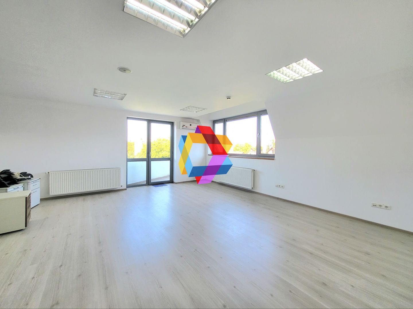 Spatiu de birouri la casa - 436 mp - Poză 4
