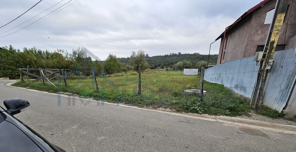 Teren intravilan de vânzare în Dumbrava, Ciurea, Iași - Poză 2