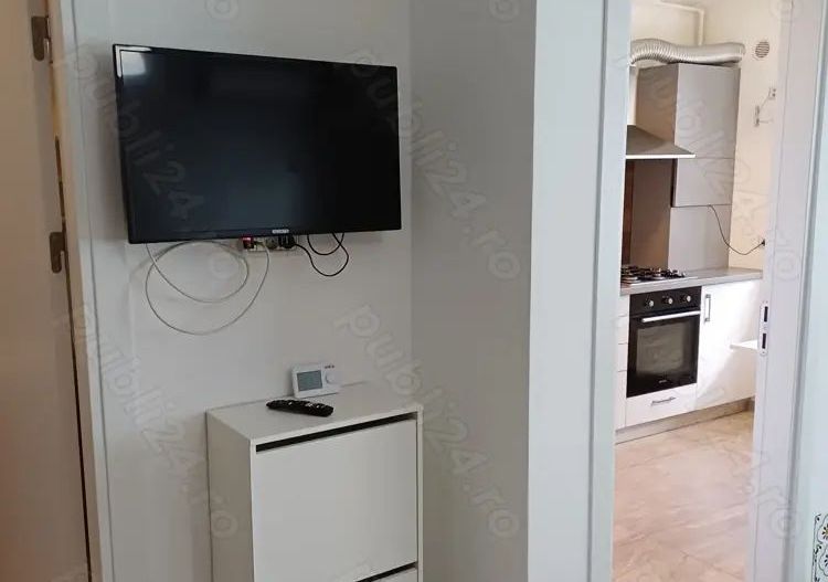 Garsonieră spațioasă de închiriat Apărătorii Patriei – Constantin Brâncoveanu - Poză 8